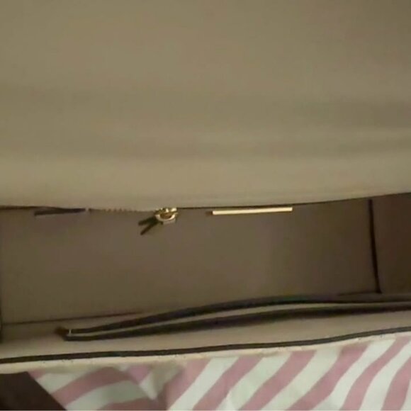 Tory Burch Fleming Small Quilted Leather Convertible Shoulder Bag - Picture 4 of 4